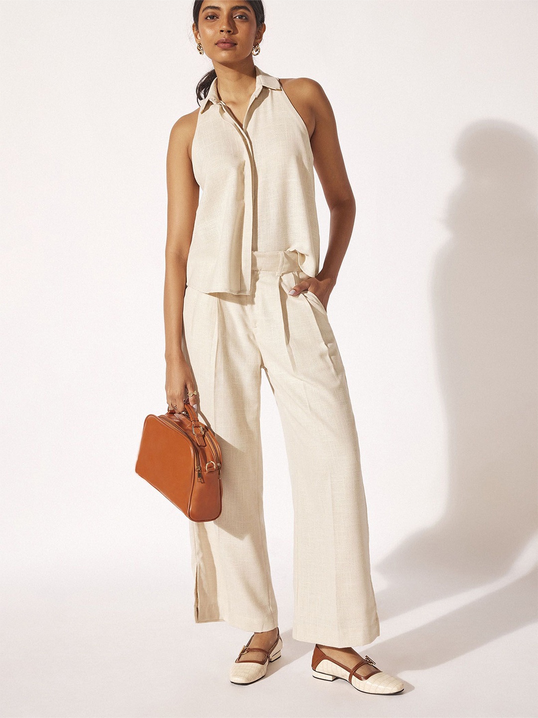 

The Label Life Women Straight Fit Trousers, Beige