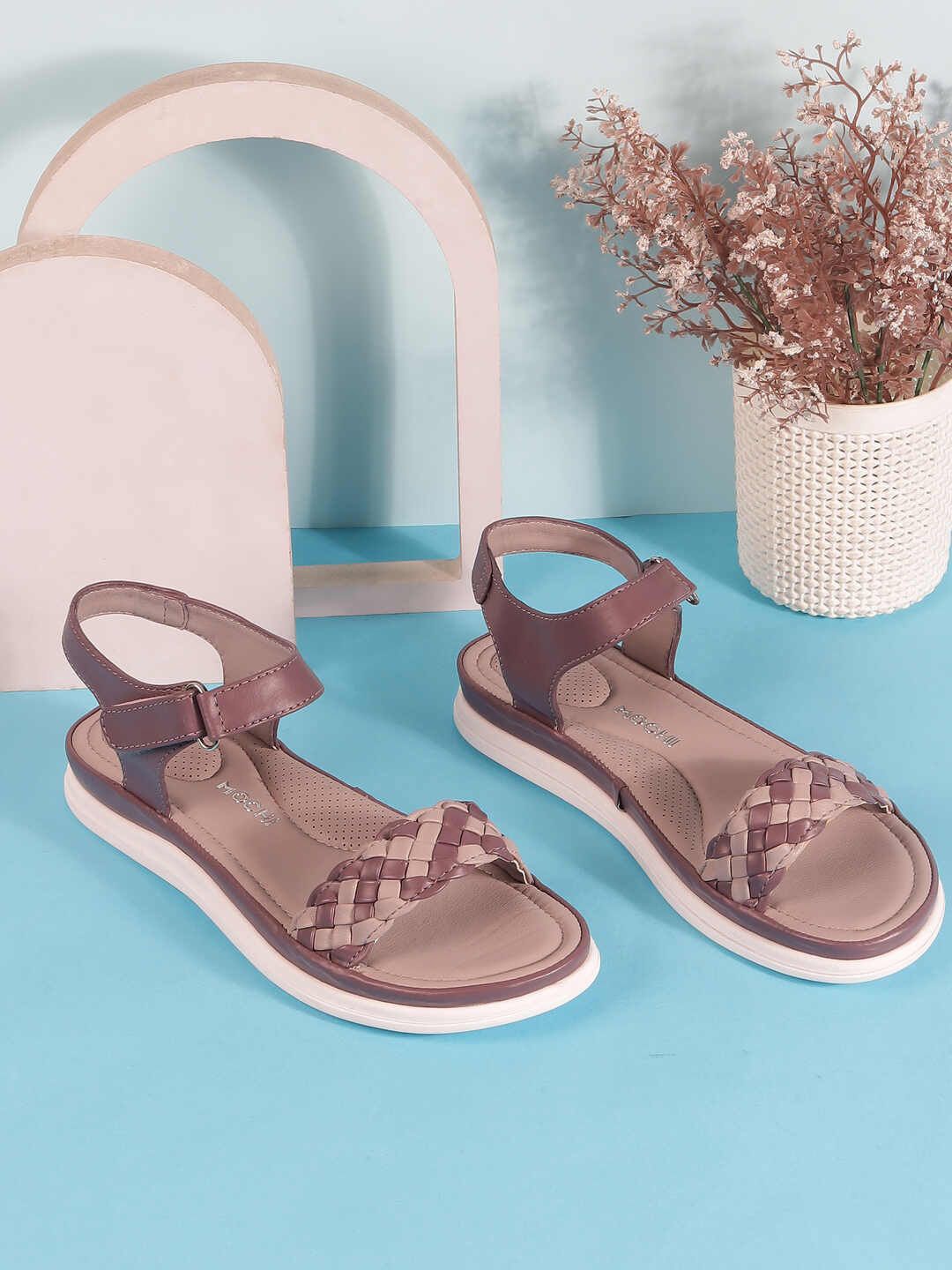 

Mochi Synthetic Textured Heel Sandals, Cream