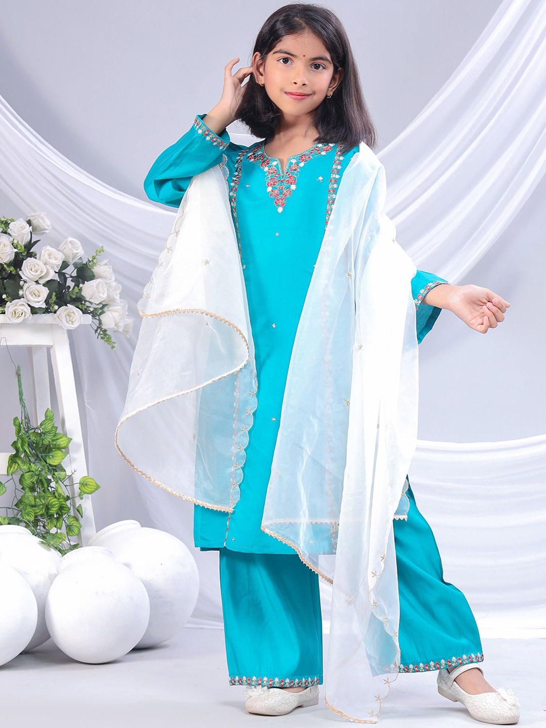 

BAESD Girls Embroidered Regular Sequinned Straight Kurti with Palazzos & Dupatta, Sea green