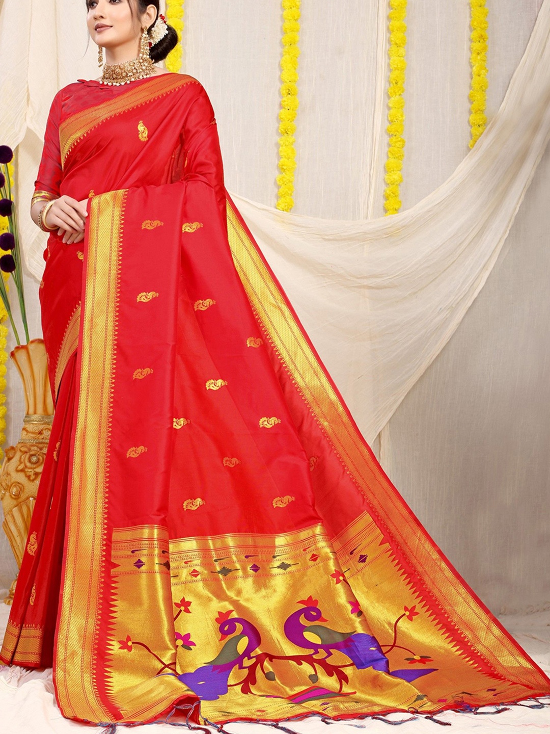 

LeeliPeeri Designer Woven Design Zari Paithani Saree, Red