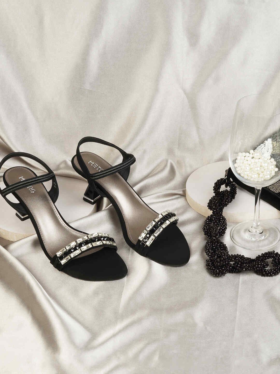

Metro Women Embellished Block Heel Sandals, Black