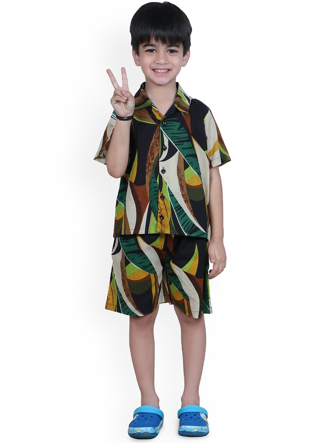 

EthIndia Boys Printed Cotton Shirt With Short, Black
