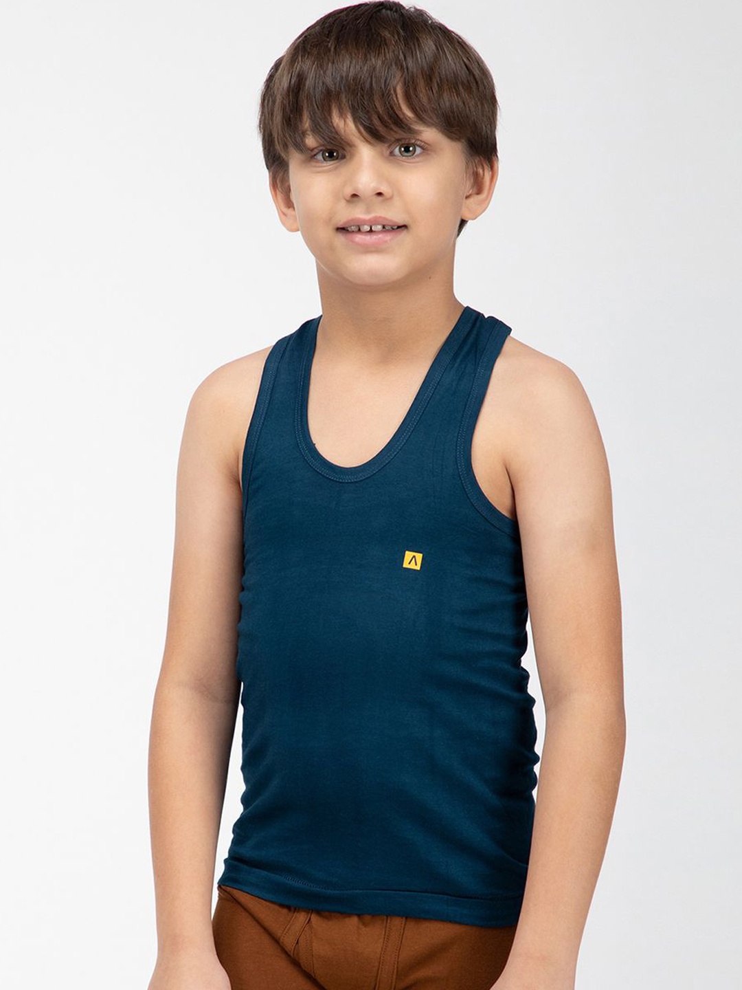 

AMUL COMFY Boys Scoop Neck Innerwear Vests AC-CSRN-VE-AF-73-1PC, Blue