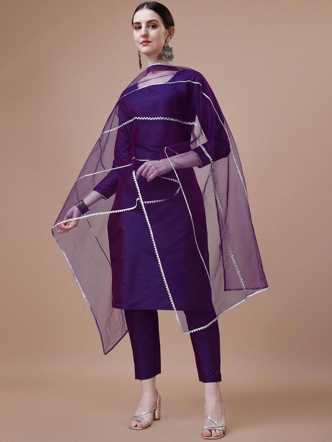 

AYUKTA INTERNATIONAL Straight Kurta with Trousers & Dupatta, Purple