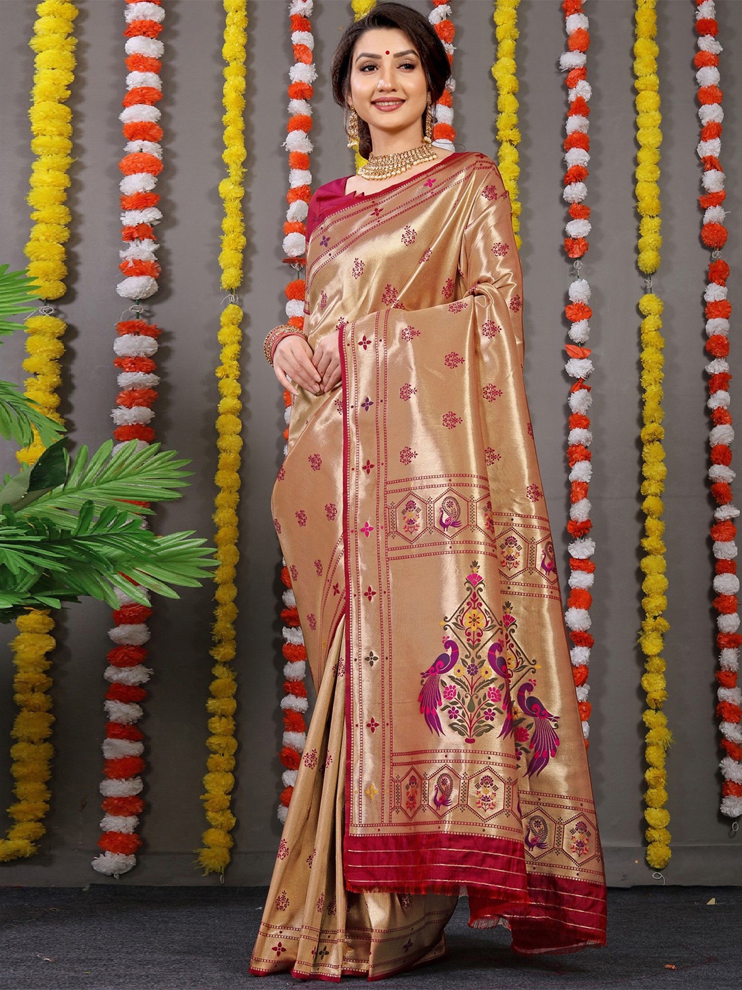 

LeeliPeeri Designer Ethnic Motifs Zari Woven Paithani Saree, Maroon