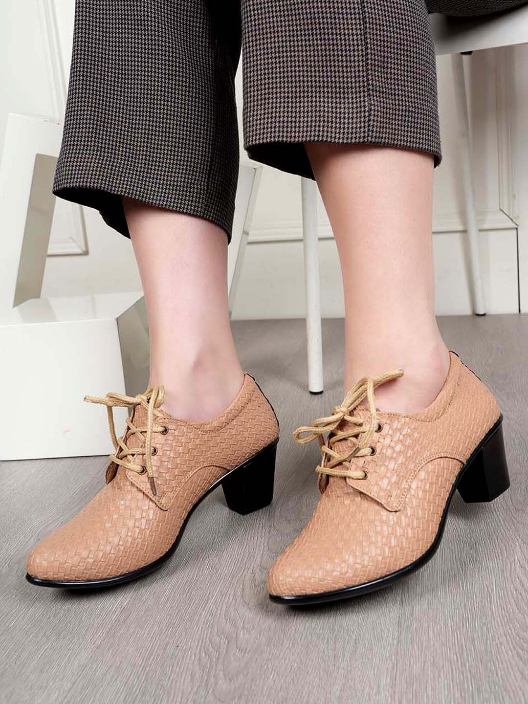 

DressBerry Women Textured Pointed Toe Casual Shoes, Beige