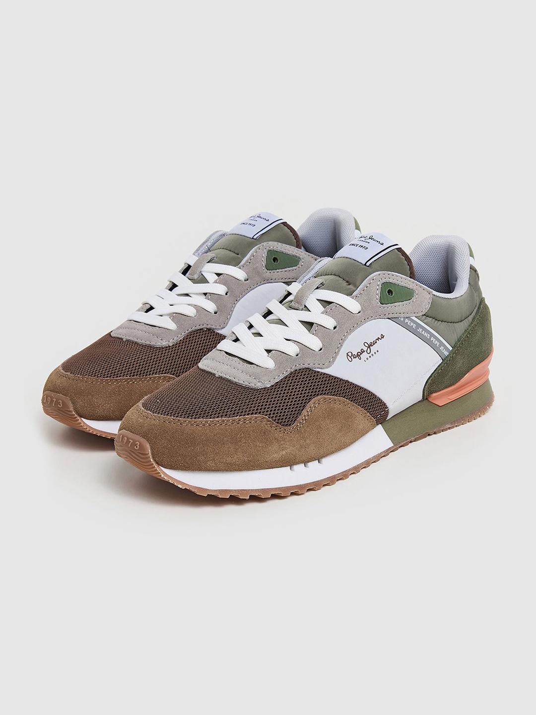 

Pepe Jeans London Urban Men Colourblocked Leather Sneakers, Brown