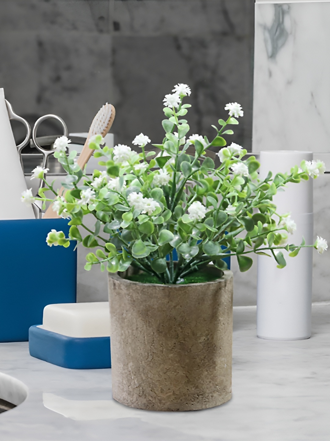 

XERGY White & Green Gladiolus Artificial Flower With Pot