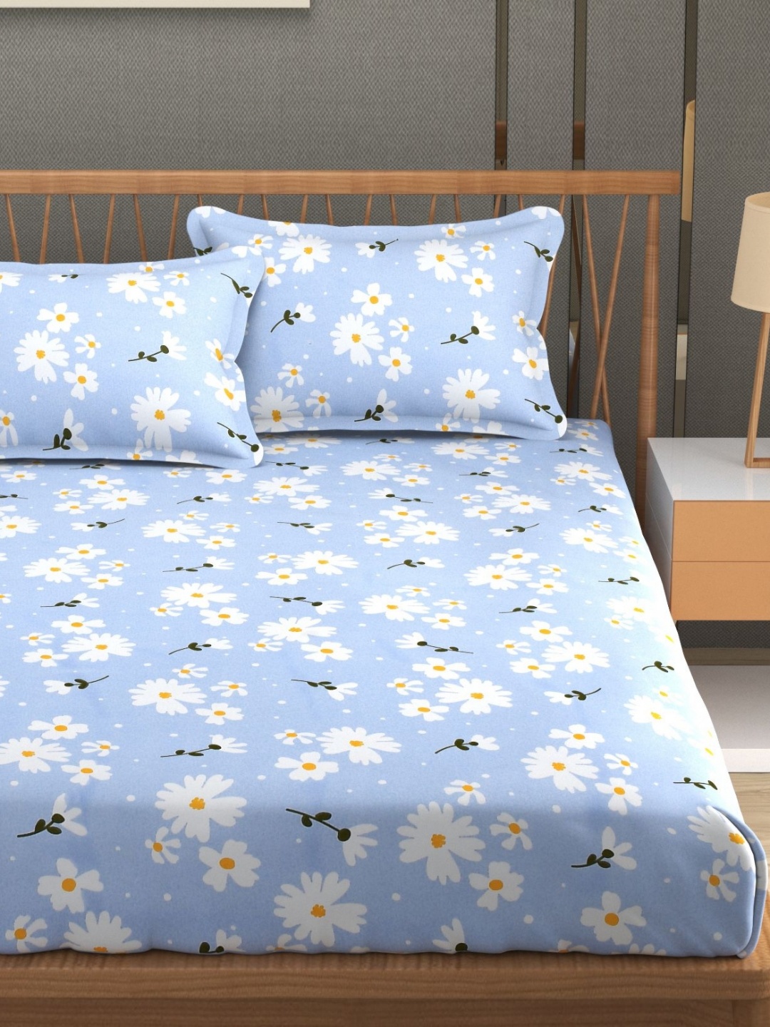 

MallowWorld Blue Floral Fitted Microfiber 200 TC King Bedsheet with 2 Pillow Covers
