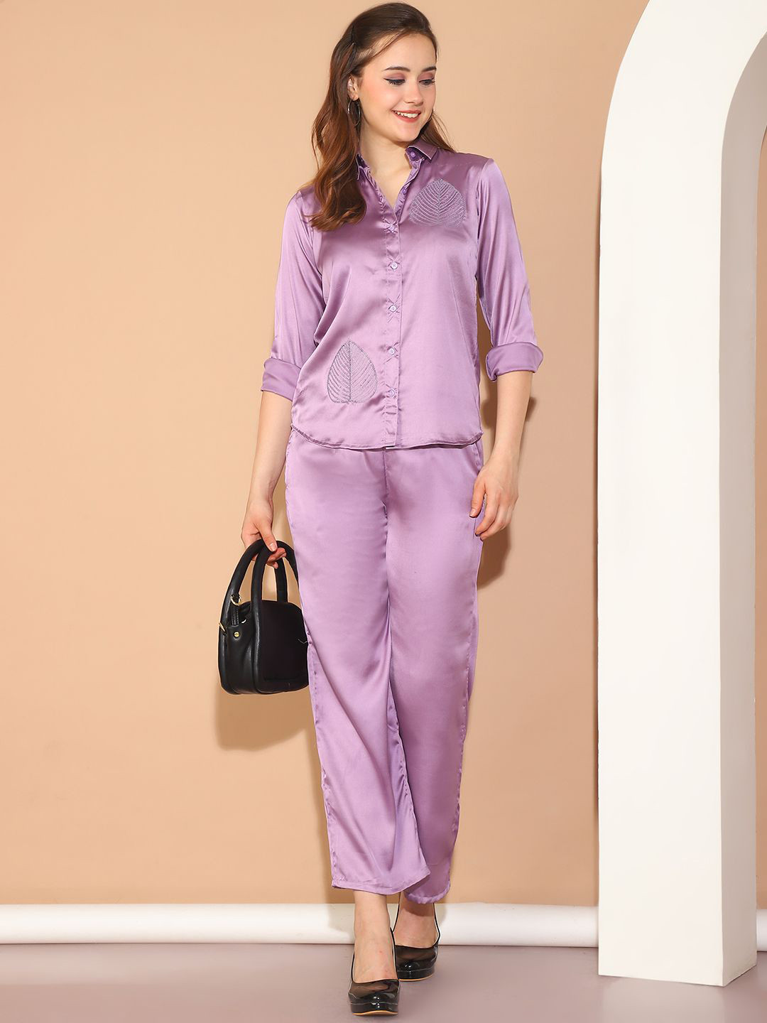 

Indian Needle Embroidered Shirt With Trousers, Purple