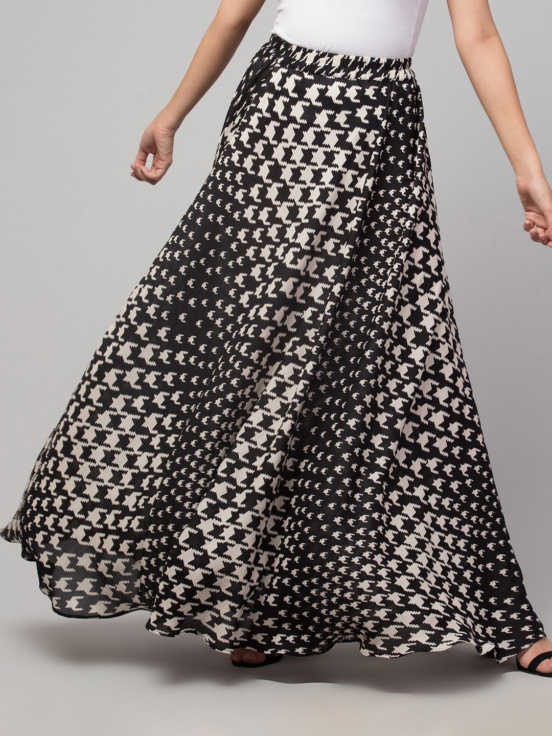 

MUSHKIYA Printed Flared Maxi Skirts, Black