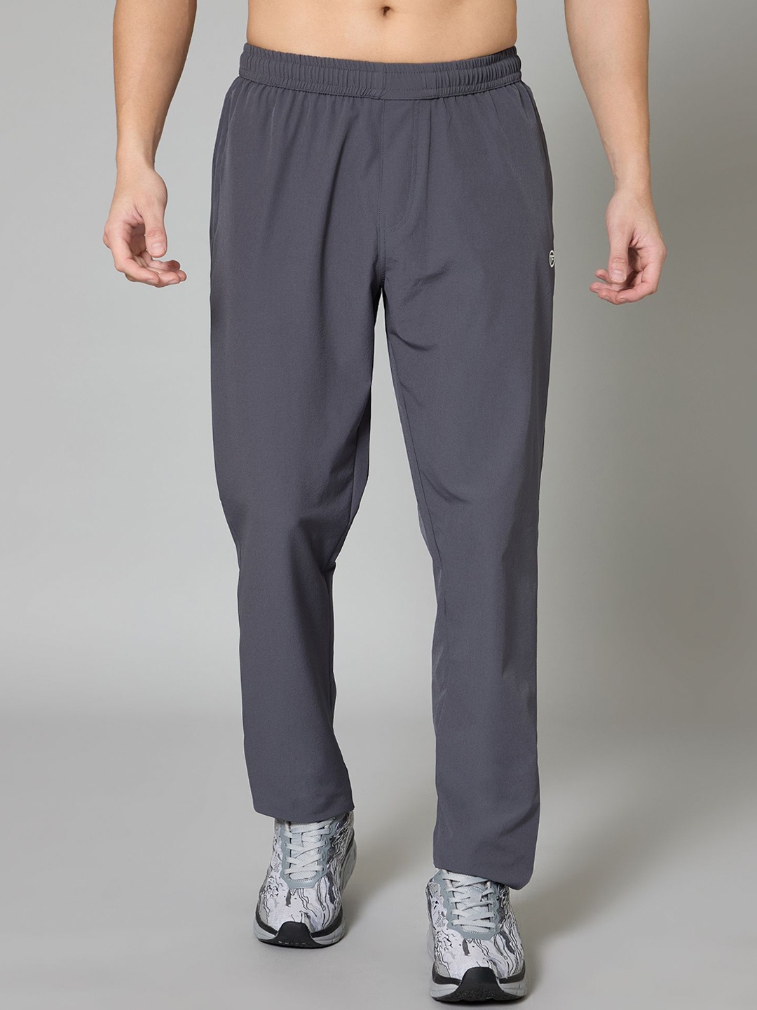 

TURNFIT Men Mid-Rise Track Pants, Grey