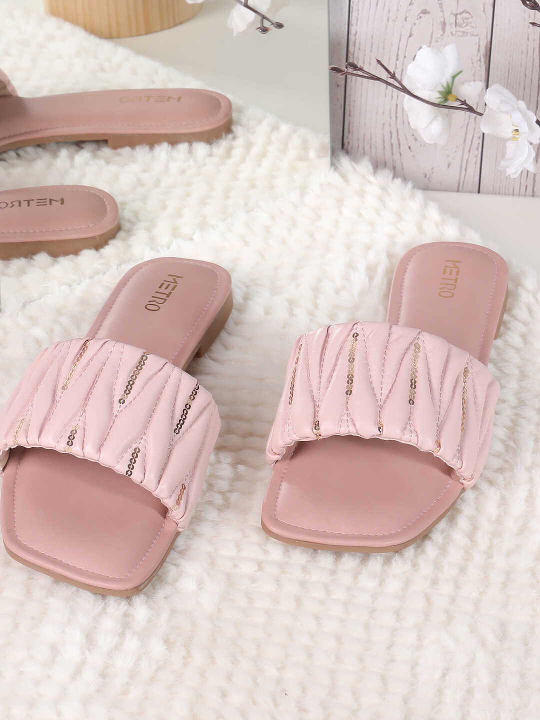 

Metro Women Embellished Open Toe Flats, Pink