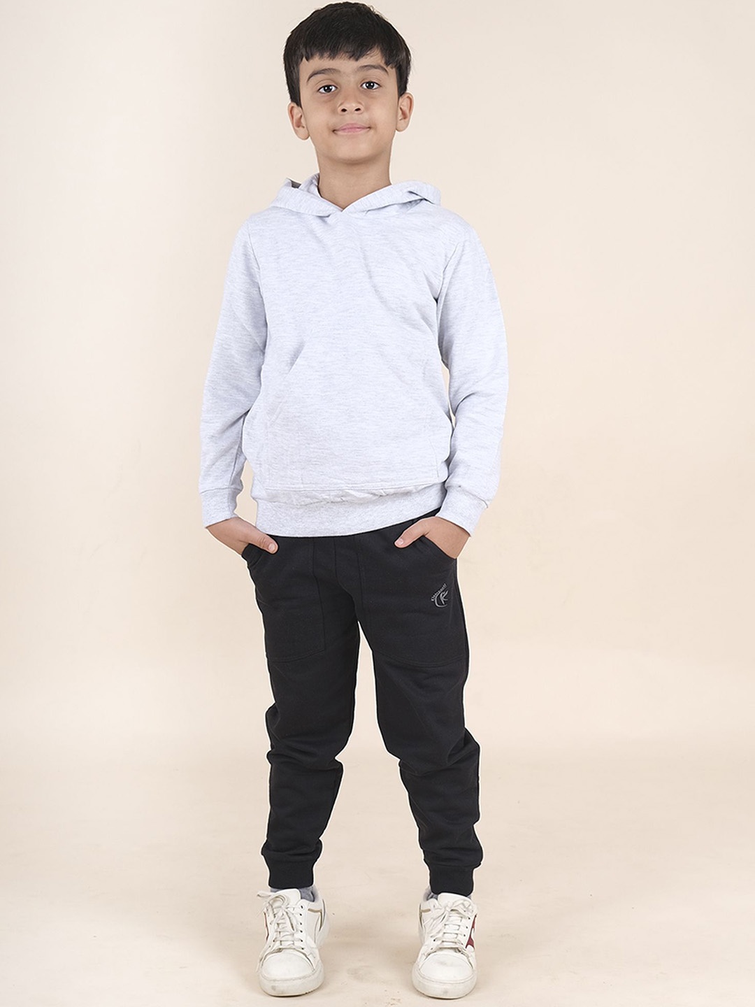 

KiddoPanti Kids Hooded Sweatshirt With Joggers, Grey