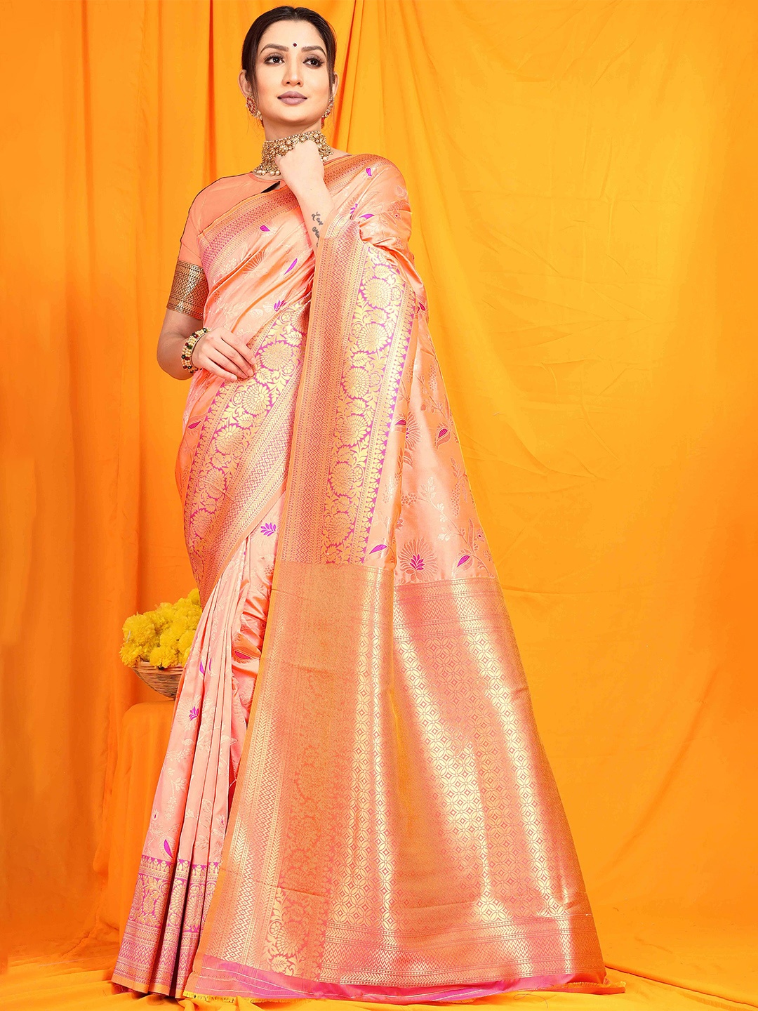 

KIMISHA Woven Design Floral Zari Banarasi Saree, Peach