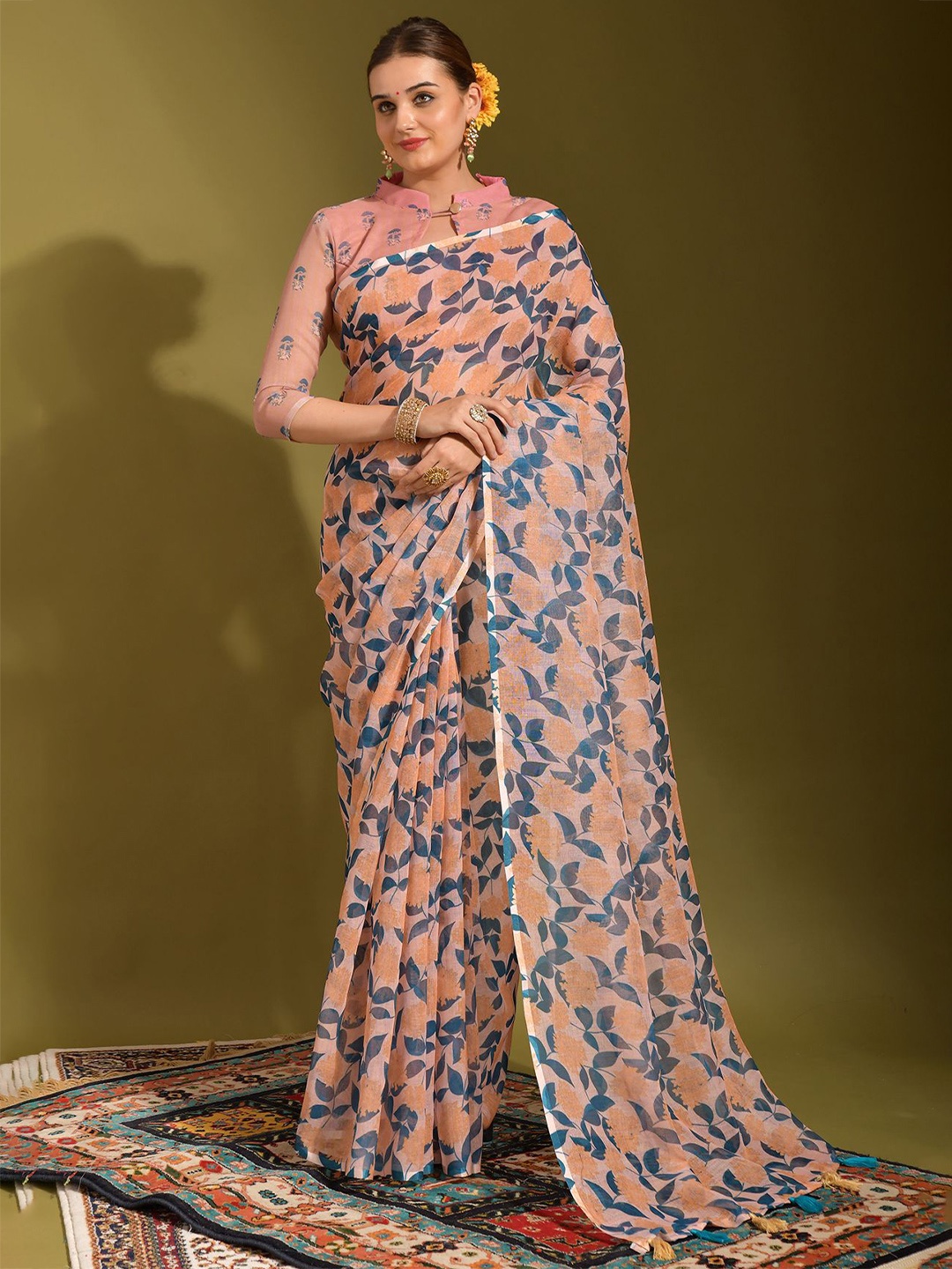 

CANIZZARO Floral Printed Pure Linen Saree With Blouse Piece, Peach