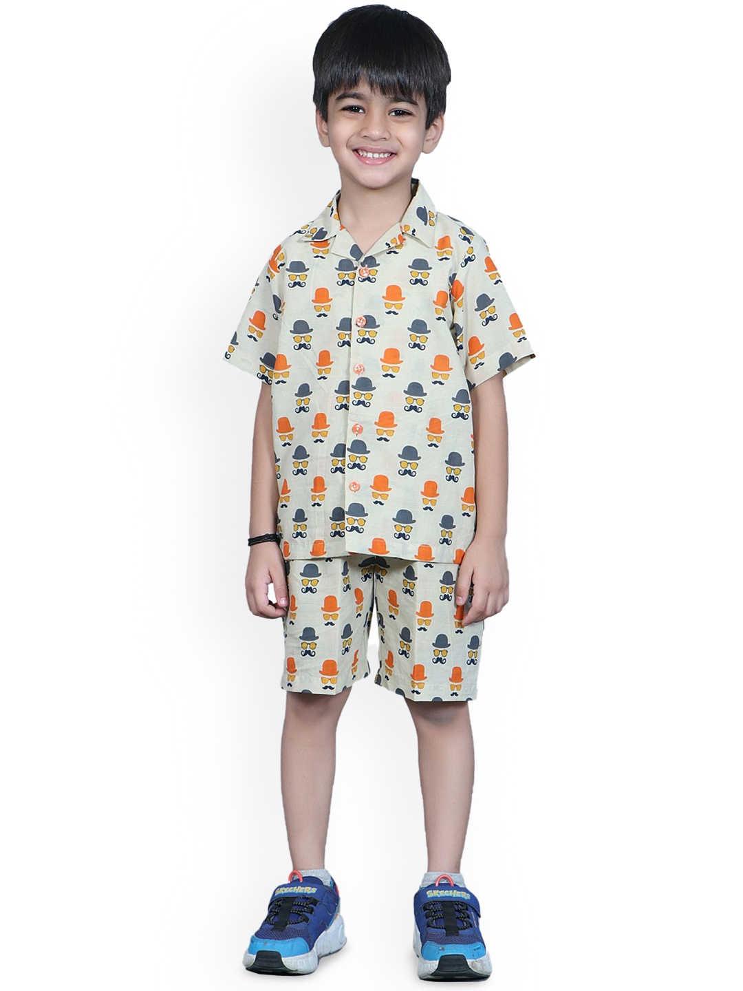 

EthIndia Boys Printed Pure Cotton Shirt With Shorts Clothing Set, Beige