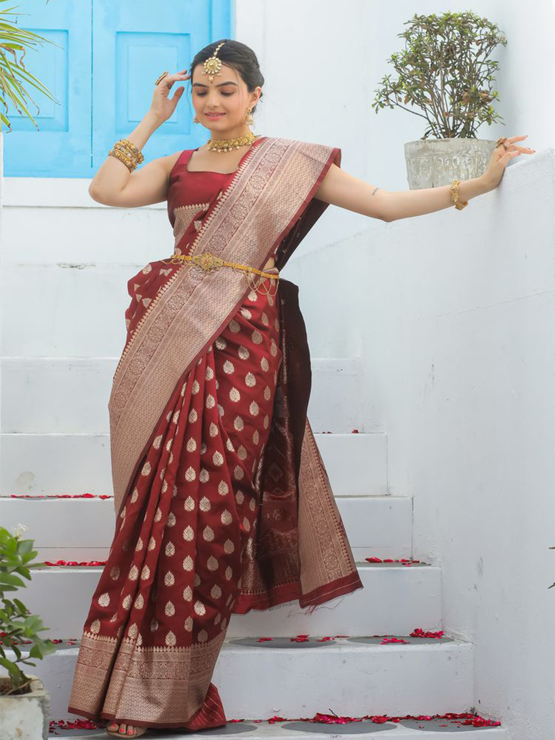 

COSBILA FASHION Ethnic Motifs Zari Woven Banarasi Saree, Maroon