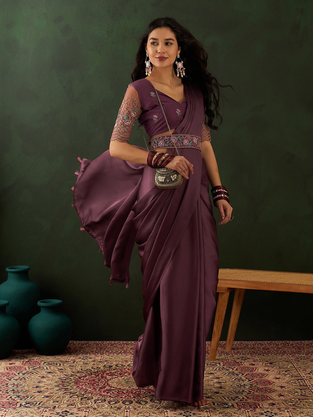 

Sangria Solid Satin Saree, Pink