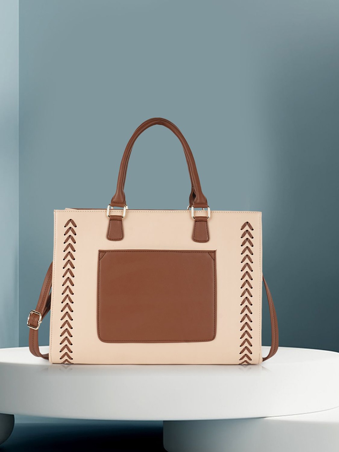 

PARSLEY Colourblocked Shopper Handheld Bag with Applique, Cream