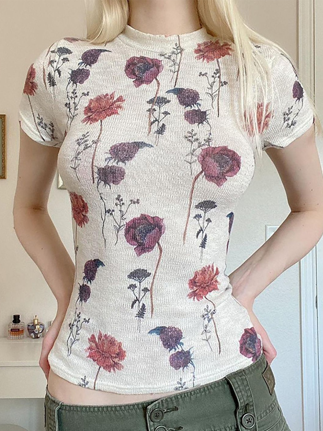 

StyleCast x Revolte Women Floral Printed Round Neck Top, White