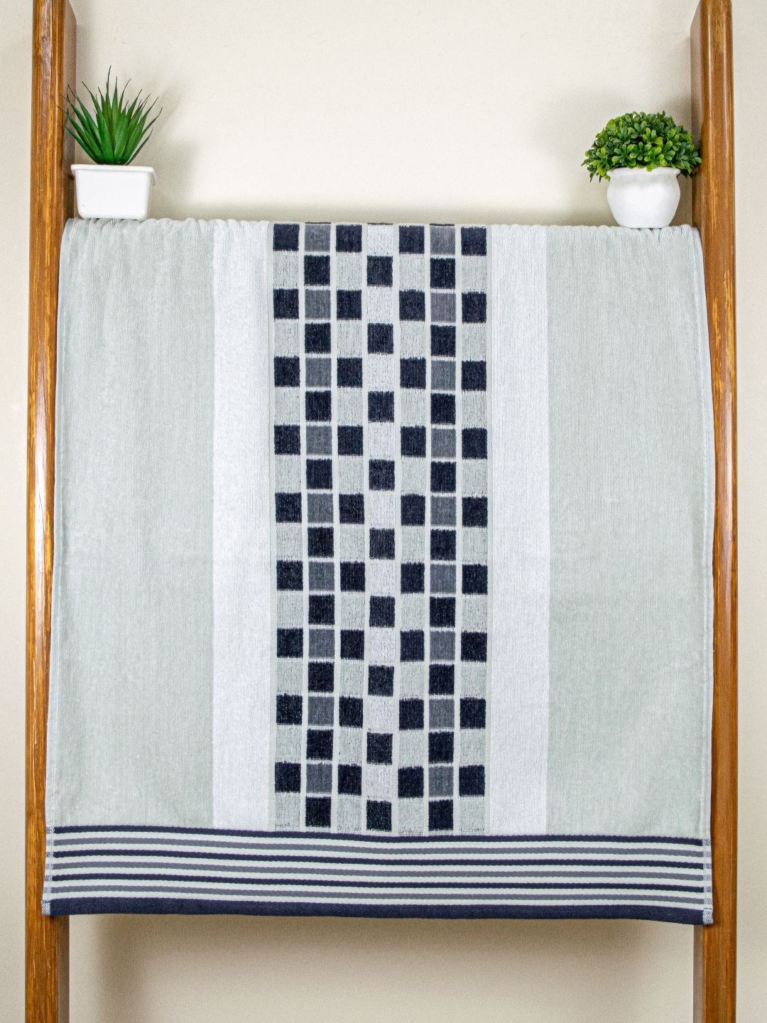 

RANGOLI Green & Black Checked Printed Pure Cotton Towel Set 450 GSM