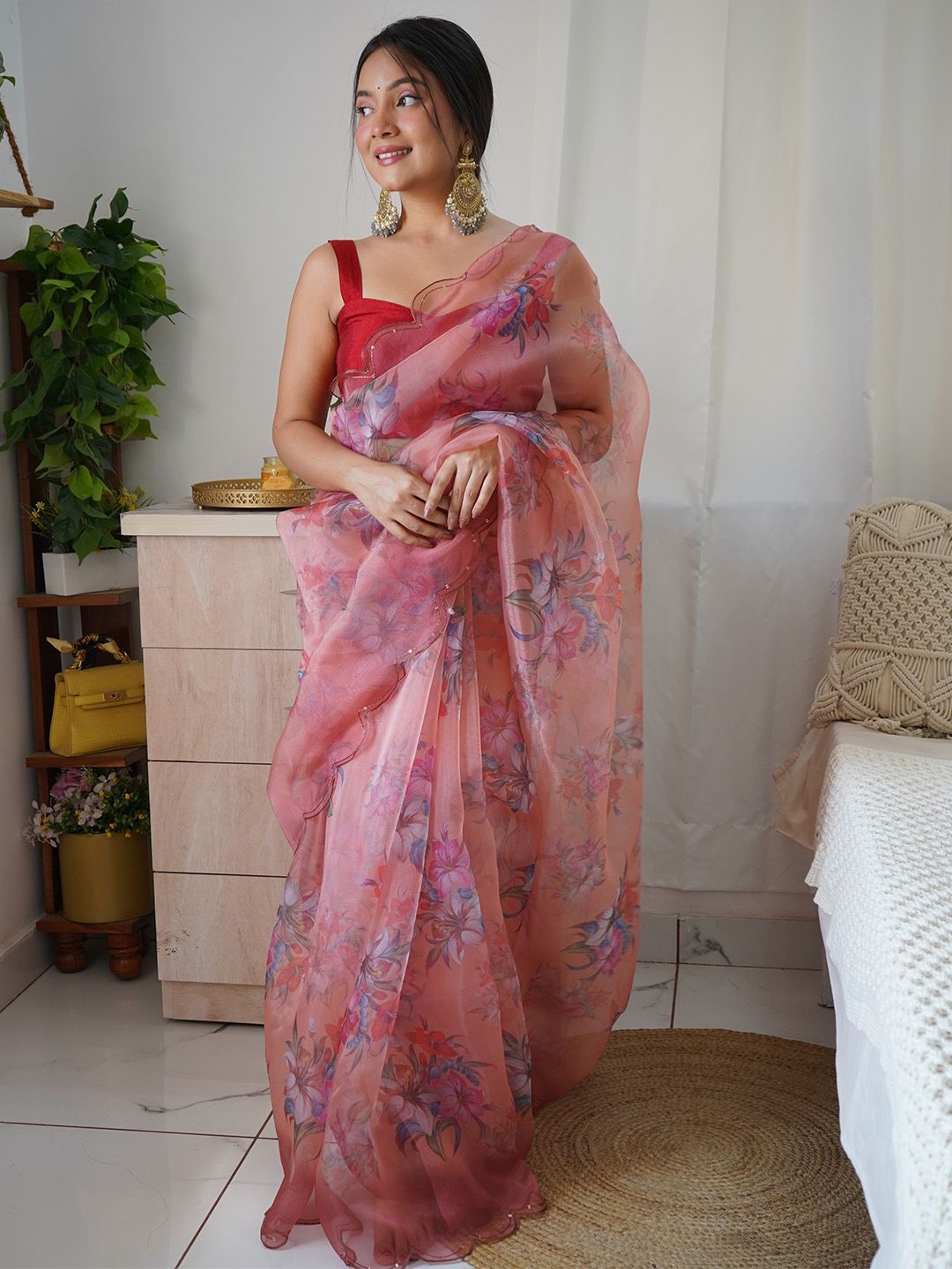 

Ishin Floral Embroidered Organza Saree, Pink