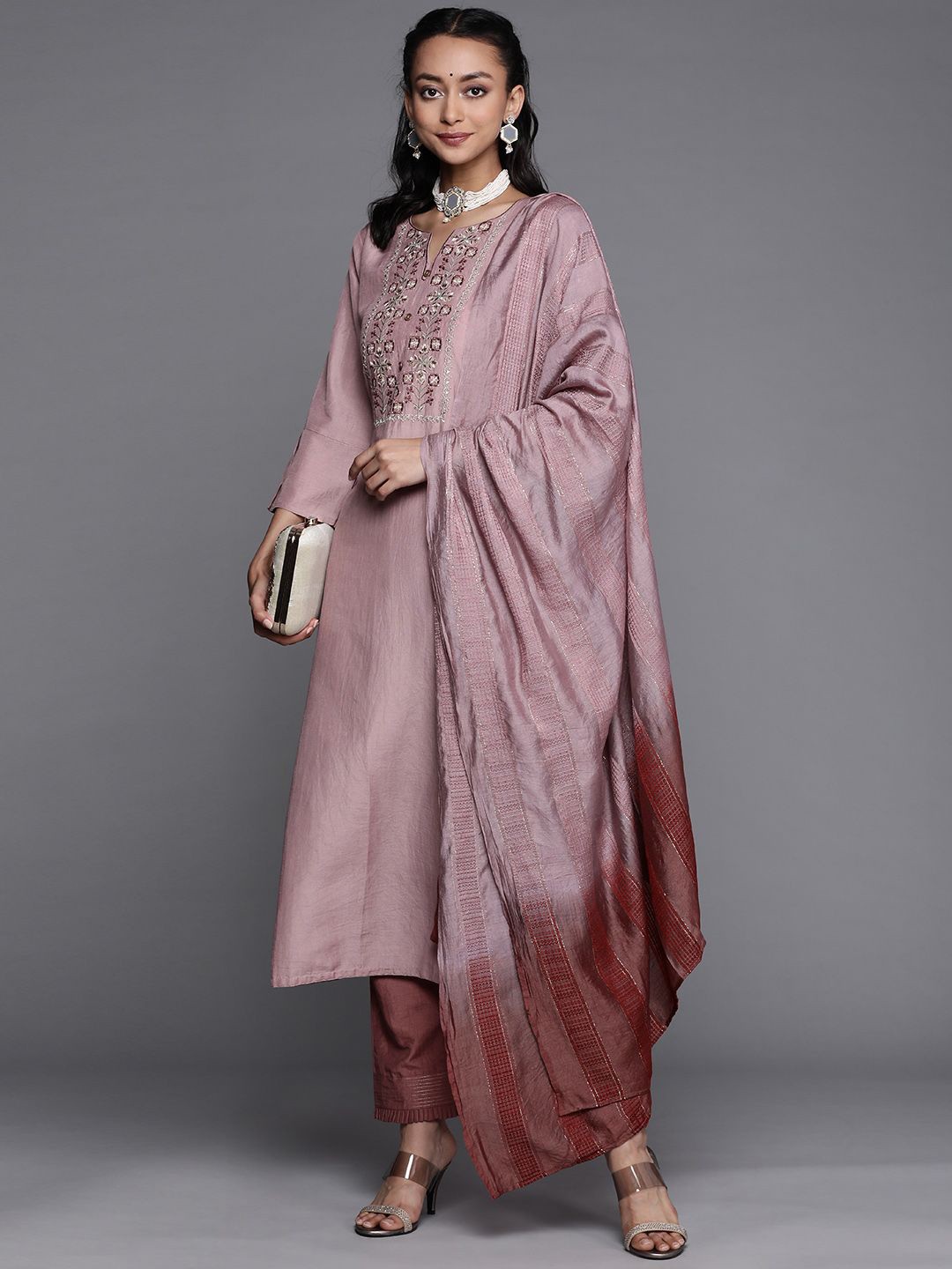

Varanga Yoke Design Thread Work Pure Cotton Straight Kurta with Trousers & With Dupatta, Mauve