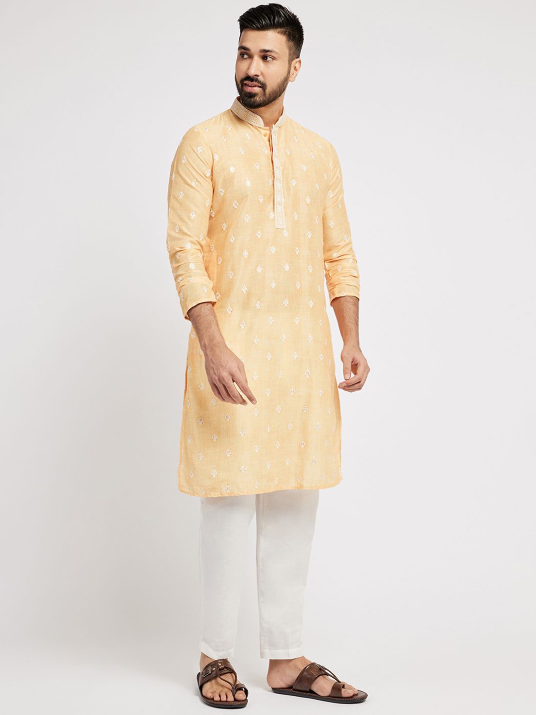 

Ethnic India Ethnic Motifs Embroidered Sequinned Mandarin Collar Straight Kurta, Yellow