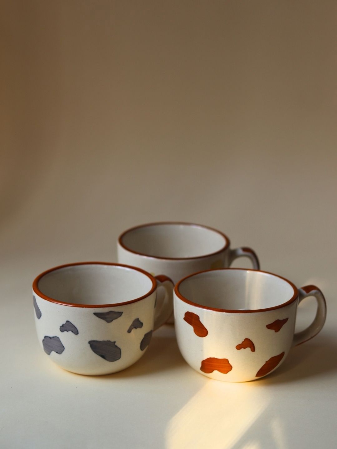 

WEAVING HOMES Grey & Brown 2 Pieces Printed Ceramic Glossy Cups 200ml