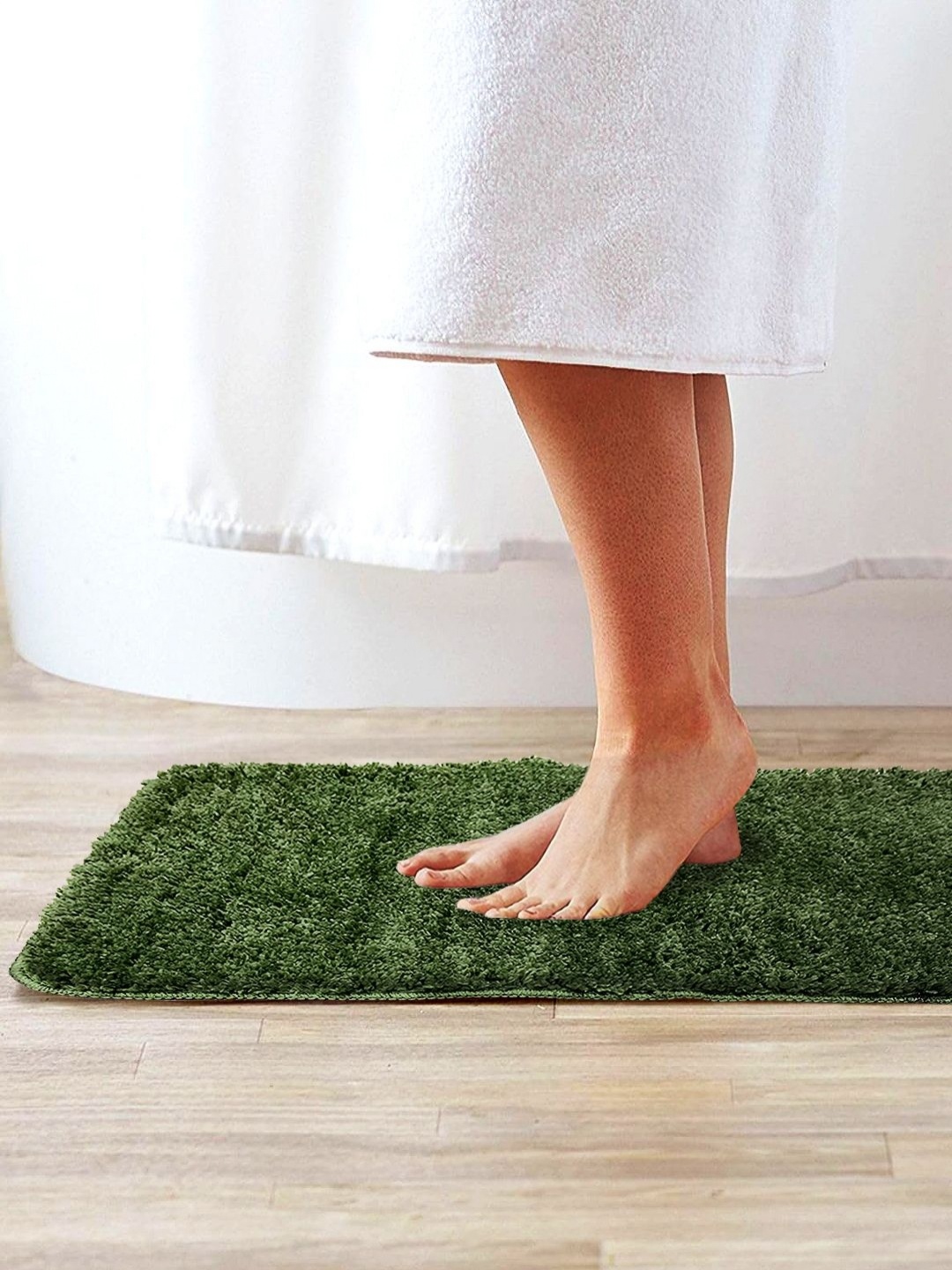 

KOPA Green Textured 1000 GSM Anti Skid Cotton Bath Mat