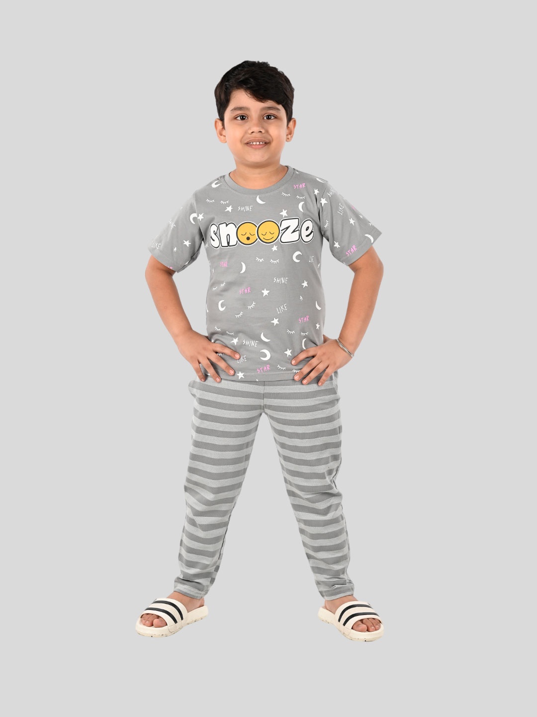 

Here&Now X Denikid Boys Printed Pure Cotton T-shirt with Pyjamas, Grey