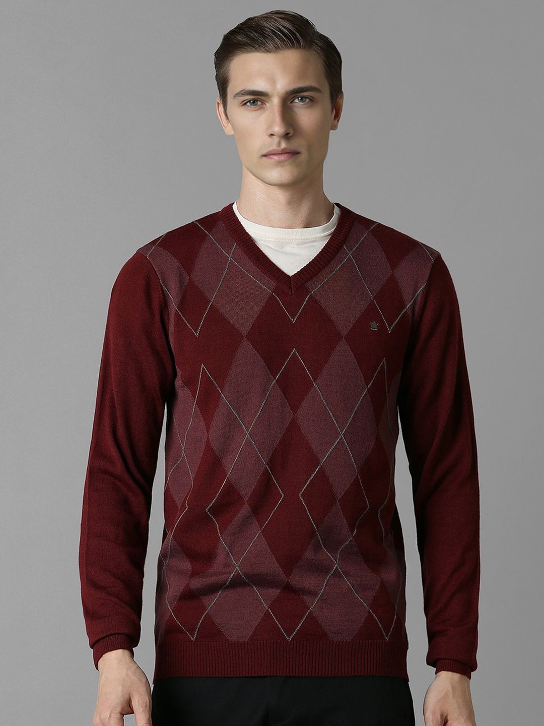 

Louis Philippe Men Argyle Checked Pullover, Maroon