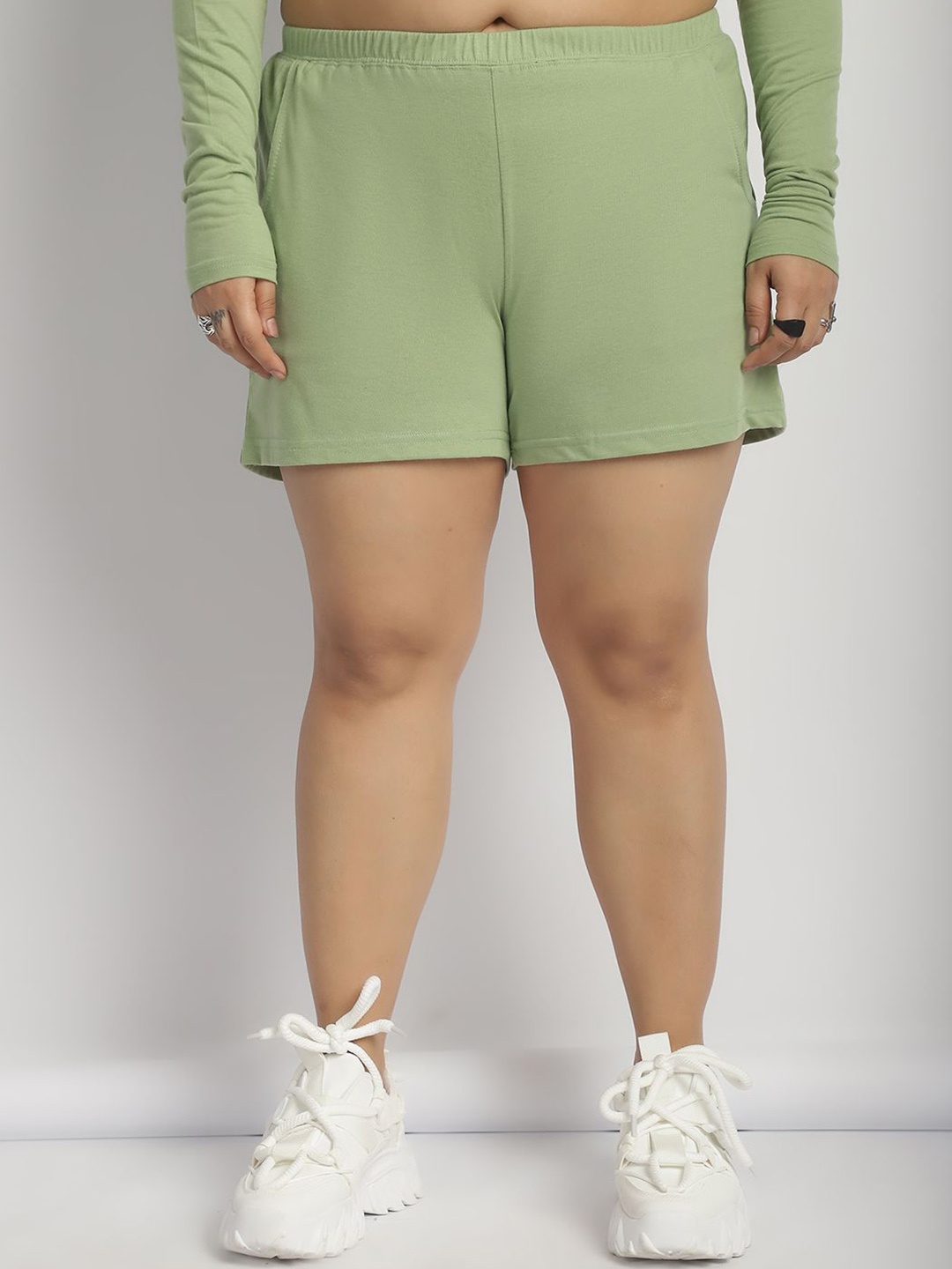 

thkgrlz Women Plus Size Mid-Rise Sports Shorts, Green