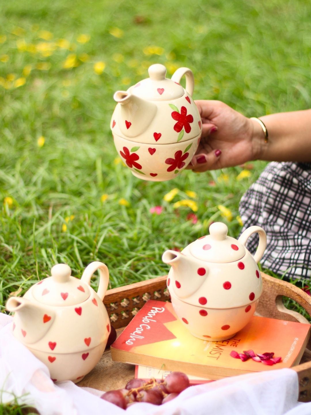 

WEAVING HOMES Red & White 3 Pieces Floral Hearts & Polka Printed Ceramic Tea Pot 300ml