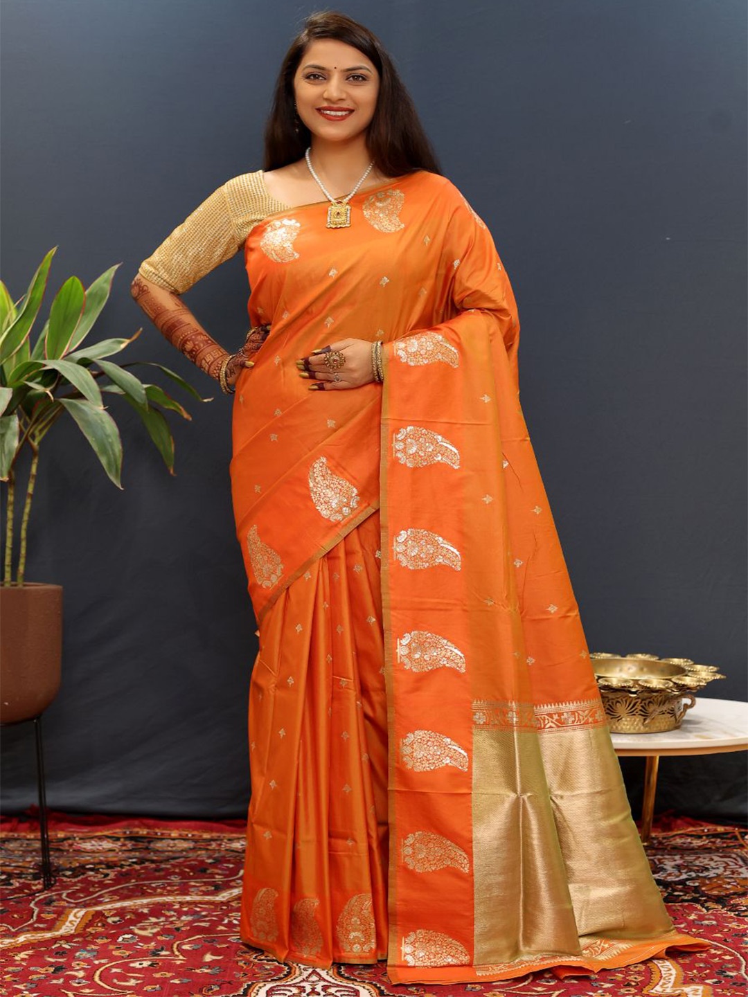 

Royal Rajgharana Saree Floral Zari Pure Silk Banarasi Sarees, Orange