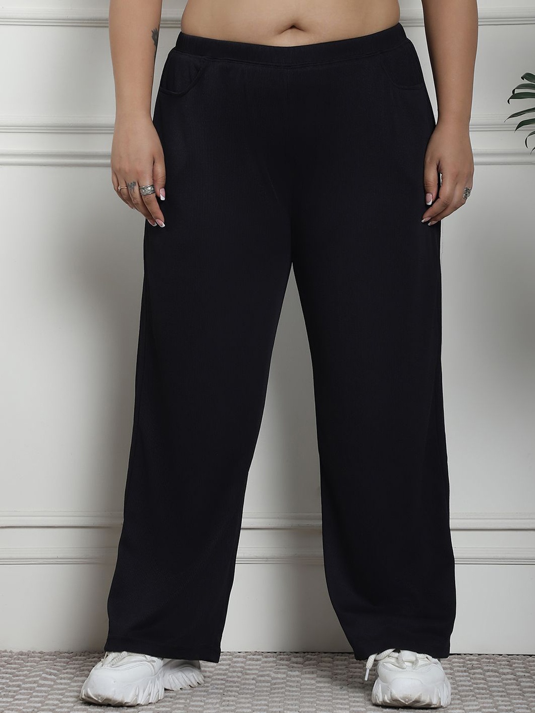 

thkgrlz Women Plus Size Relaxed High-Rise Regular Trousers, Black