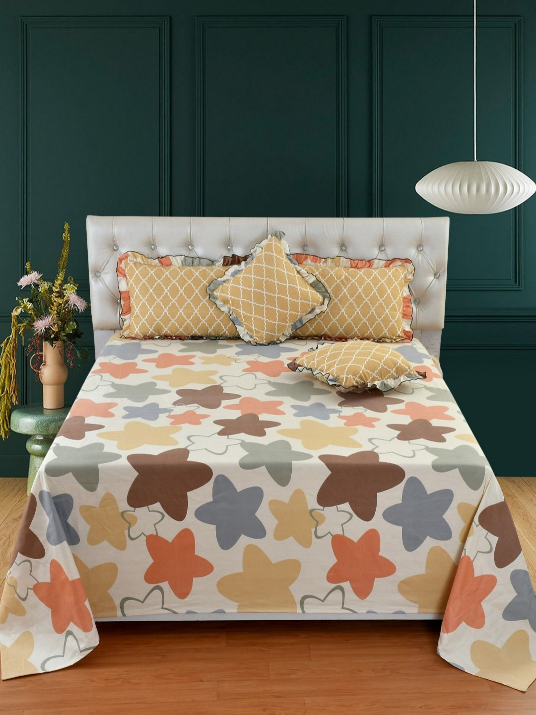 

MORADO Brown & White 5 Pieces Geometric Cotton Double King Bedsheet With 4 Pillow Covers