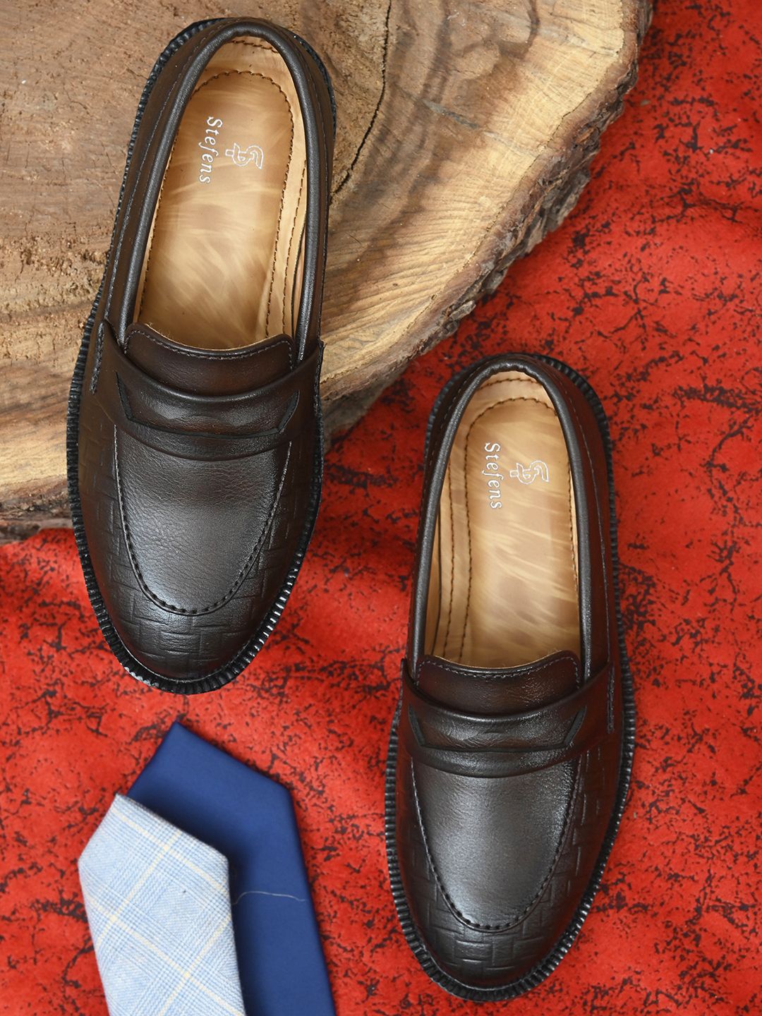 

STEFENS Boys Synthetic Leather Textured Formal Loafer, Brown