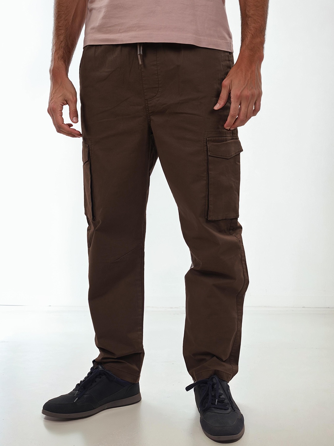 

Celio Men Solid Slim Fit Cargo Trouser, Brown