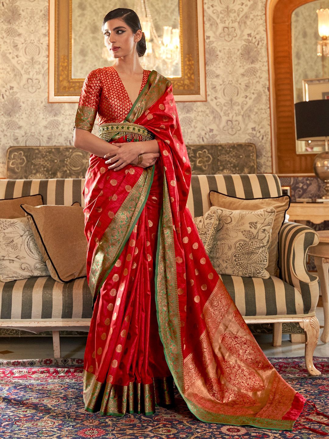

Ishin Woven Design Zari Silk Blend Banarasi Red Saree