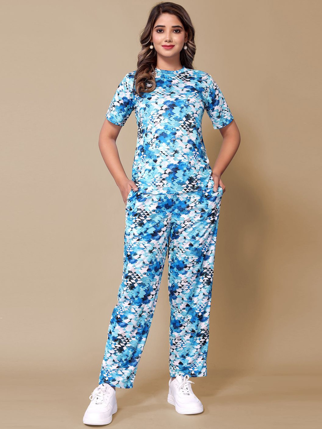 

Siya Fashion Abstract Printed Round Neck Short Sleeves T-Shirt & Trouser, Blue