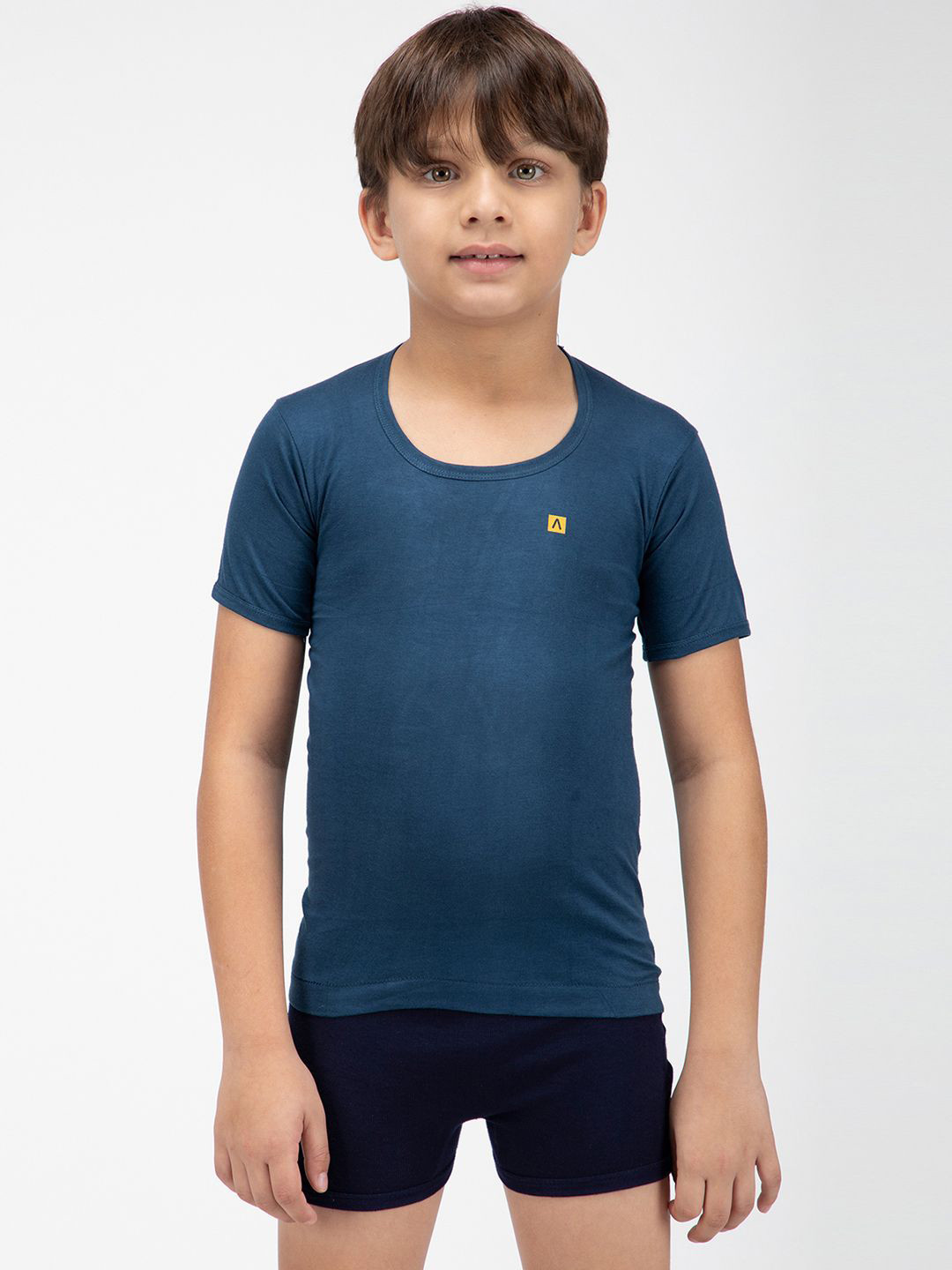 

AMUL COMFY Boys Round Neck Innerwear Vests AC-CSRNS-VE-AF-45-1PC, Blue