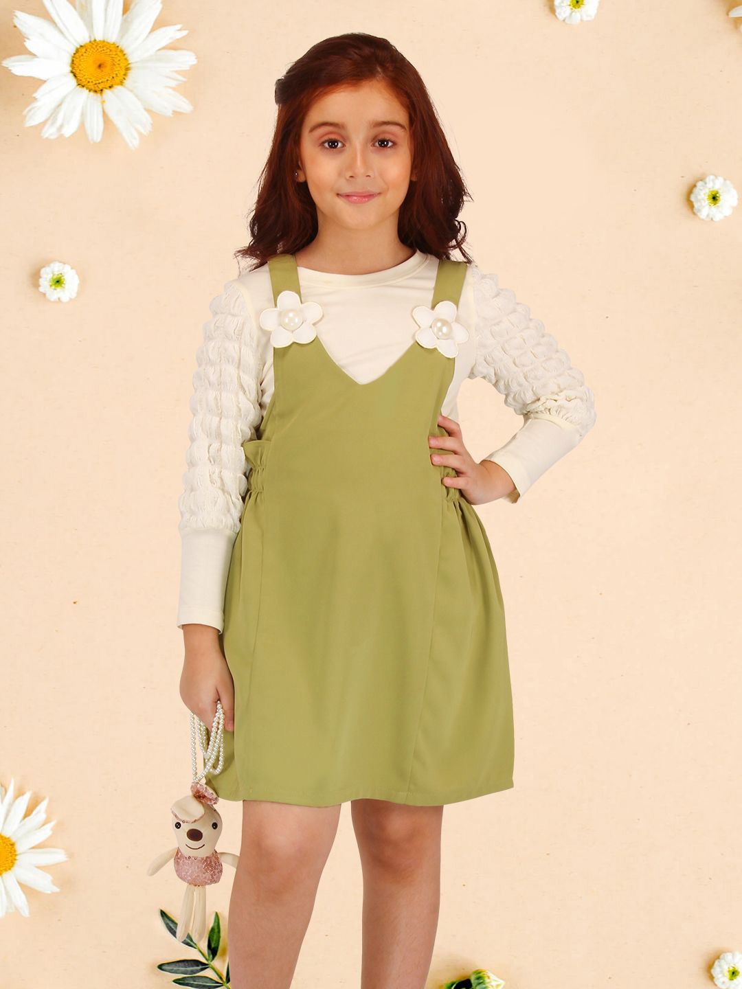 

CUTECUMBER Girls Applique Pinafore Dress, Green