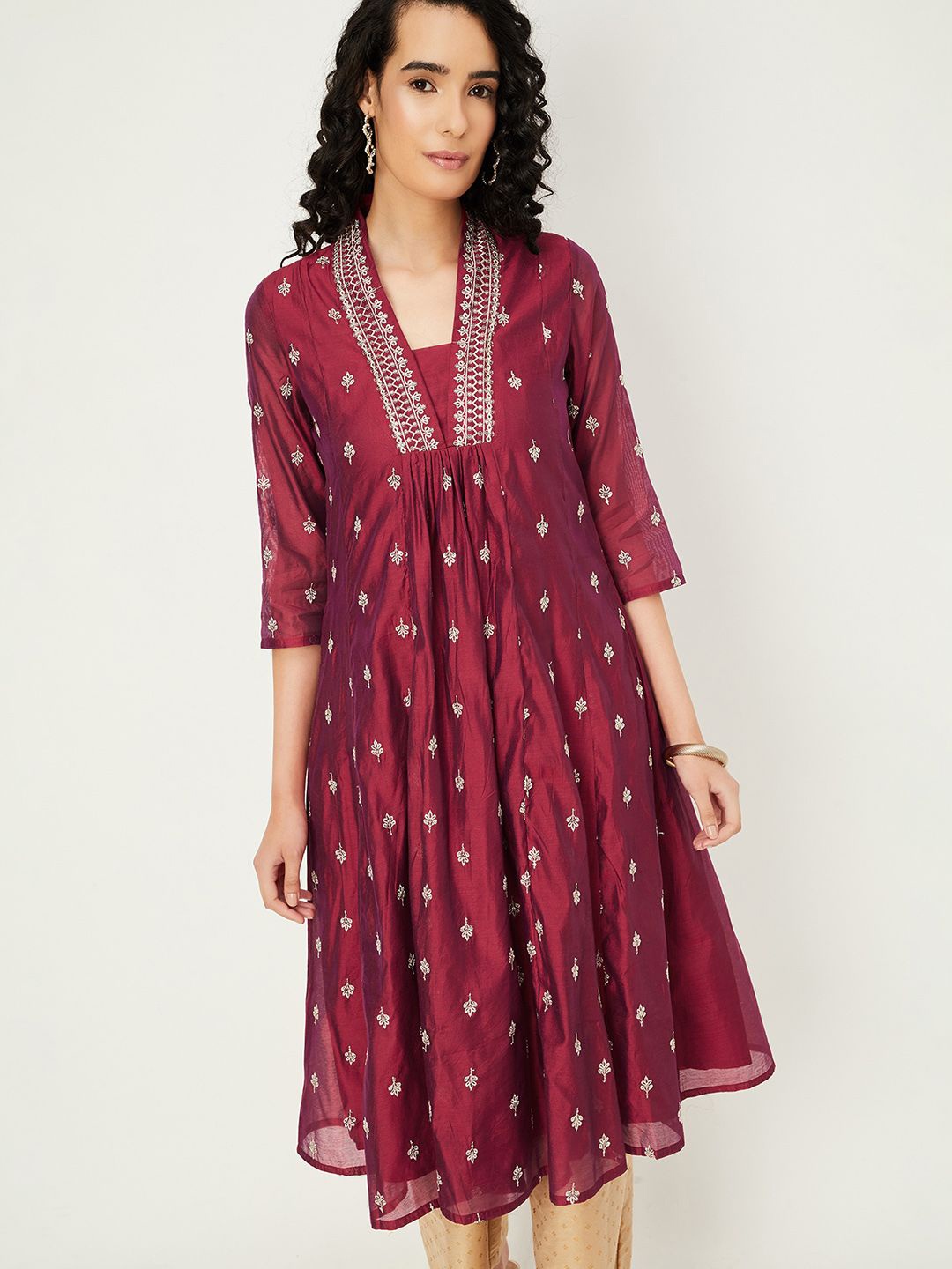 

max Embroidered Thread Work Anarkali Kurta, Red