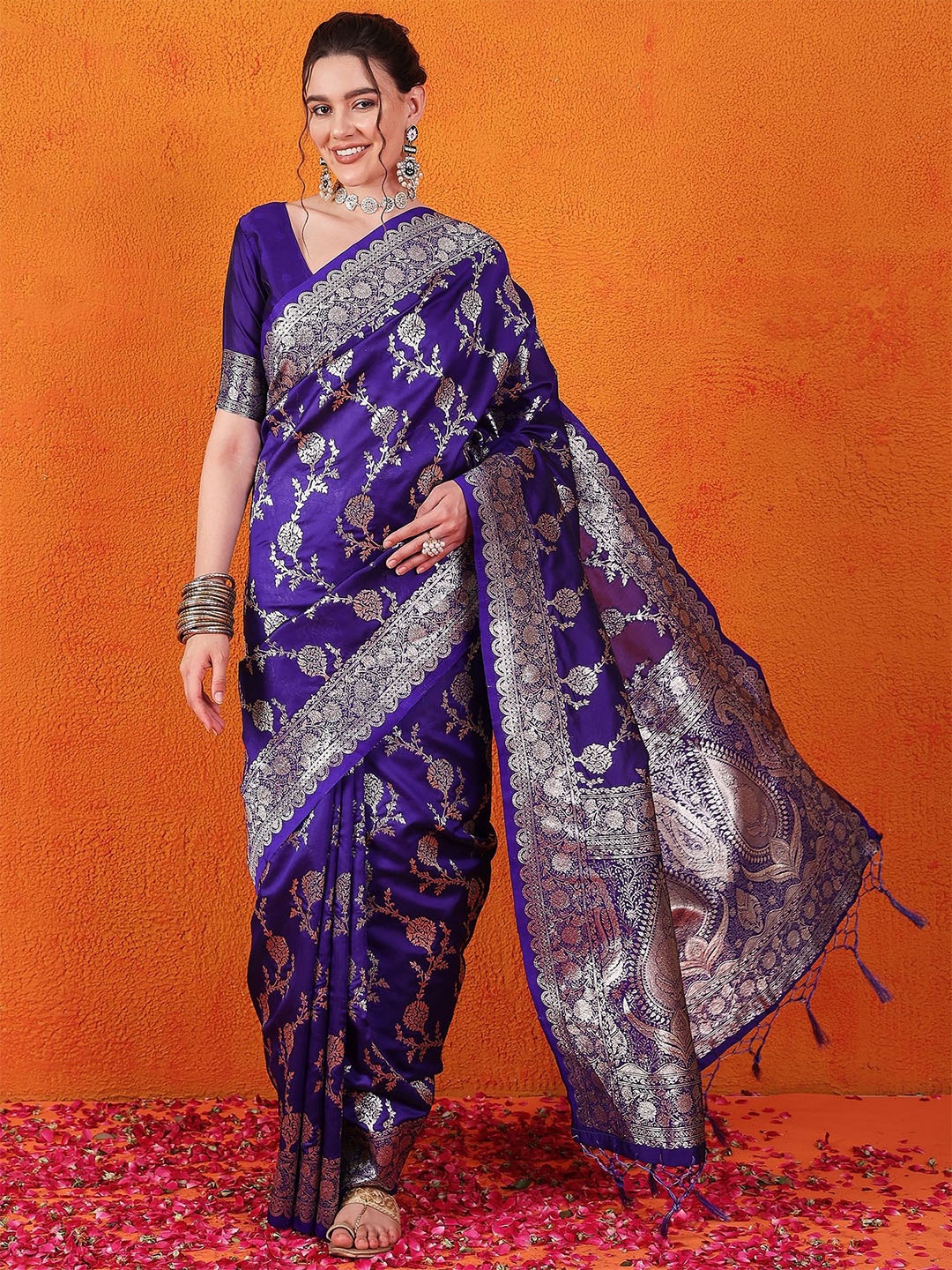

Dori Woven Design Zari Silk Blend Banarasi Saree, Purple