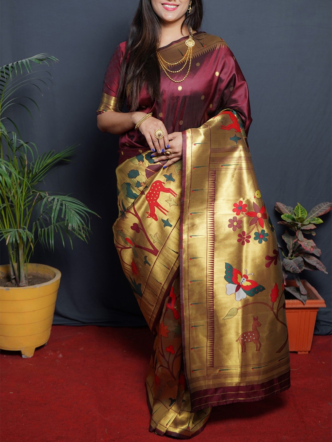 

LeeliPeeri Designer Ethnic Motif Zari Woven Paithani Saree, Maroon