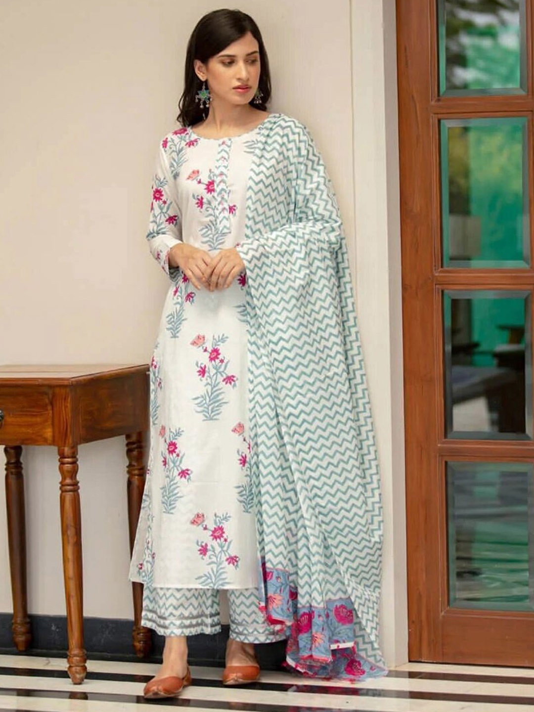 

Royal Export Women Floral Printed Regular Kurta with Trousers & With Dupatta, White