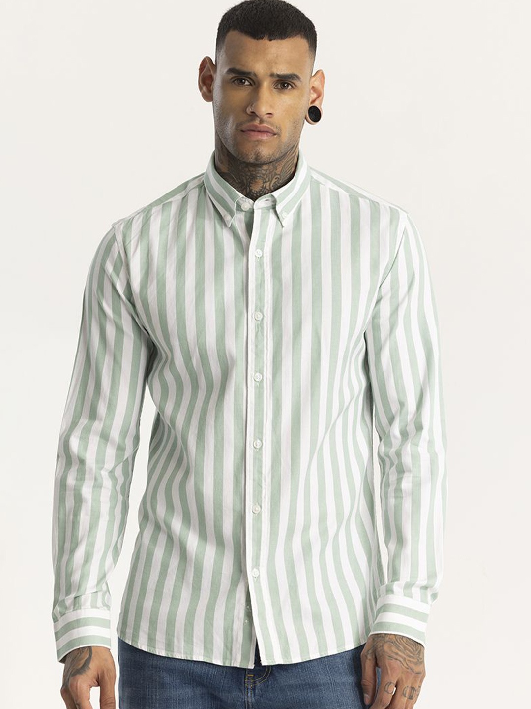 

Snitch Men Smart Slim Fit Opaque Striped Casual Shirt, Green