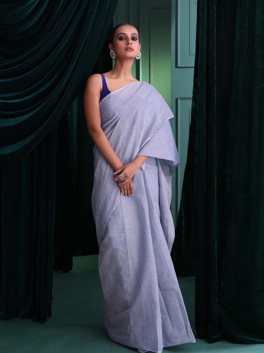 

Indethnic Pure Cotton Jamdani Saree, Grey
